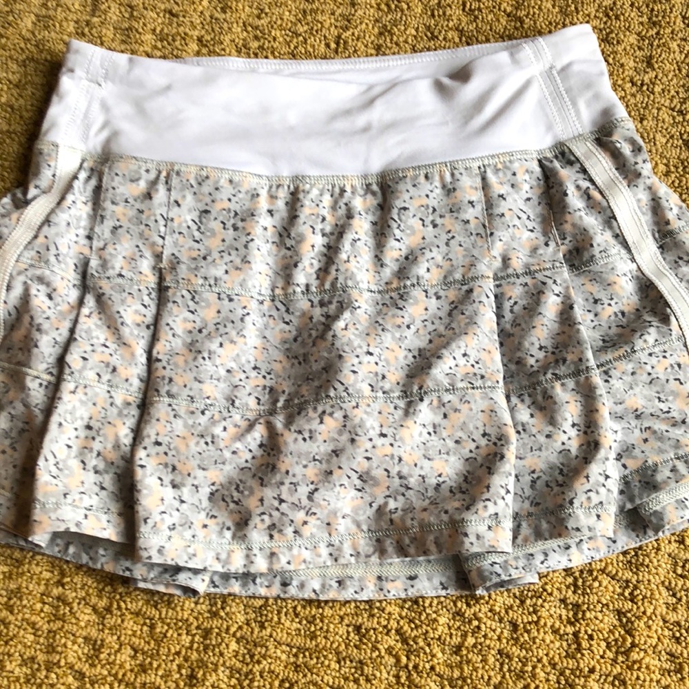 Lululemon skirt size 2